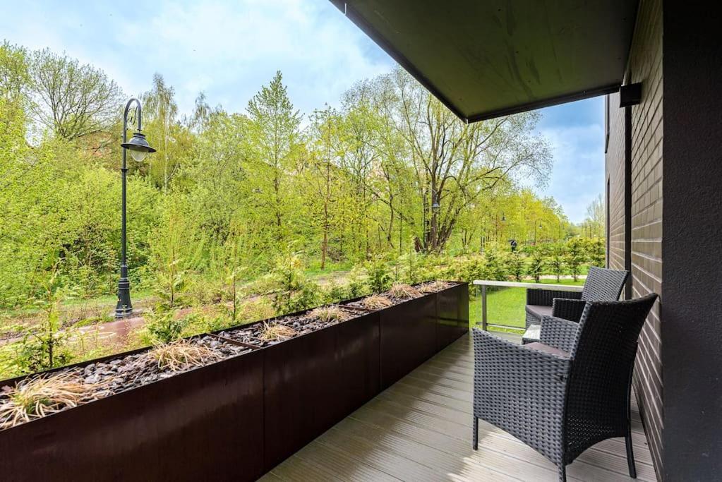 Spacious Luxury W/river View/terrace Paupys Wilna